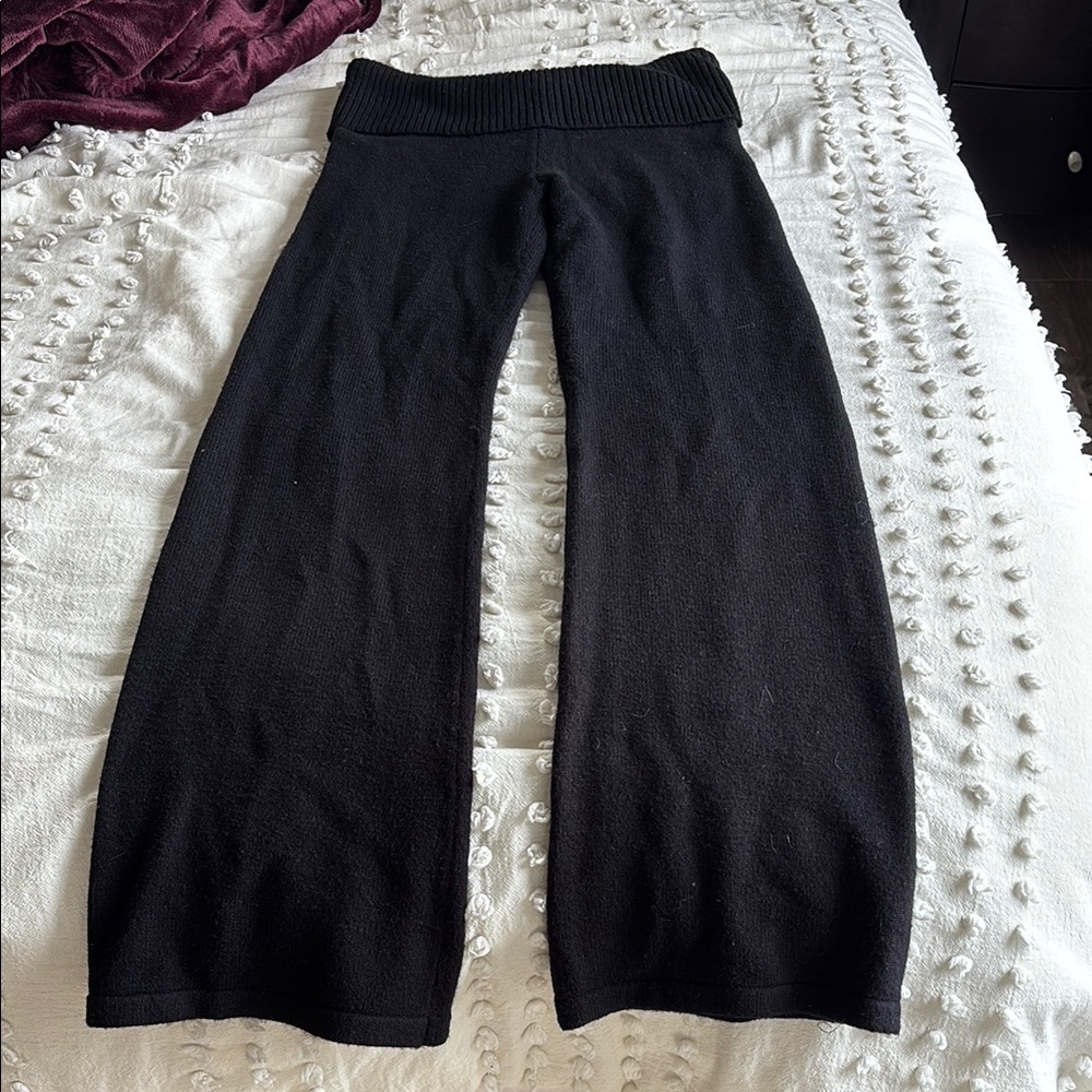 Black Wide-Leg Knit Pants